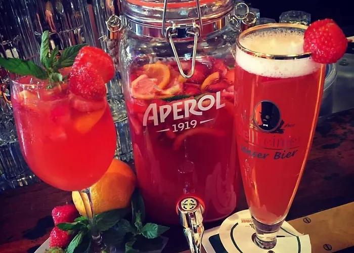 Hemingway's 招待所 2*